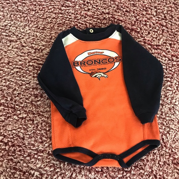 Denver Broncos 16m baby body suit . - Picture 2 of 8